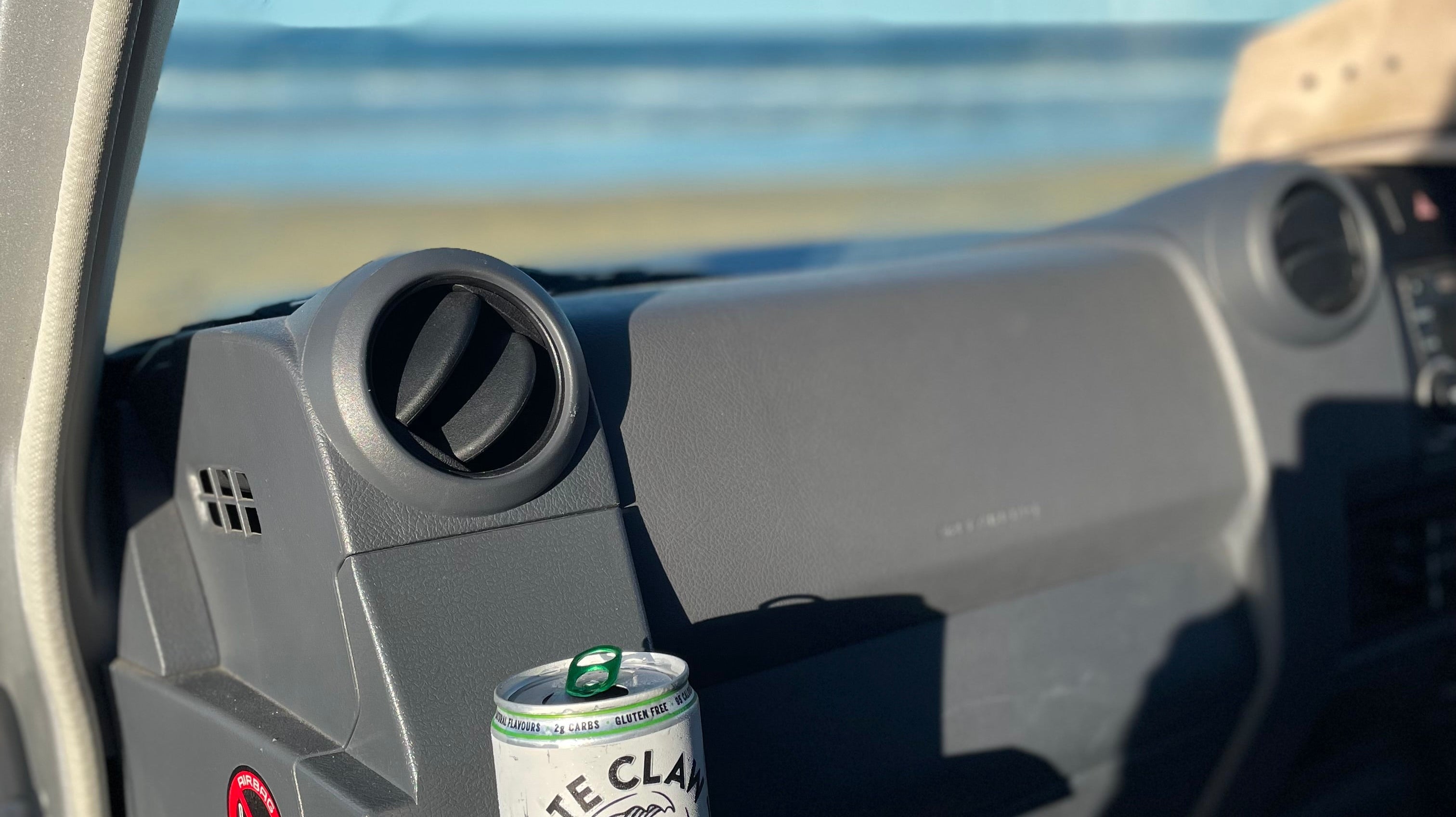 70 cup holder in 70 series land cruiser