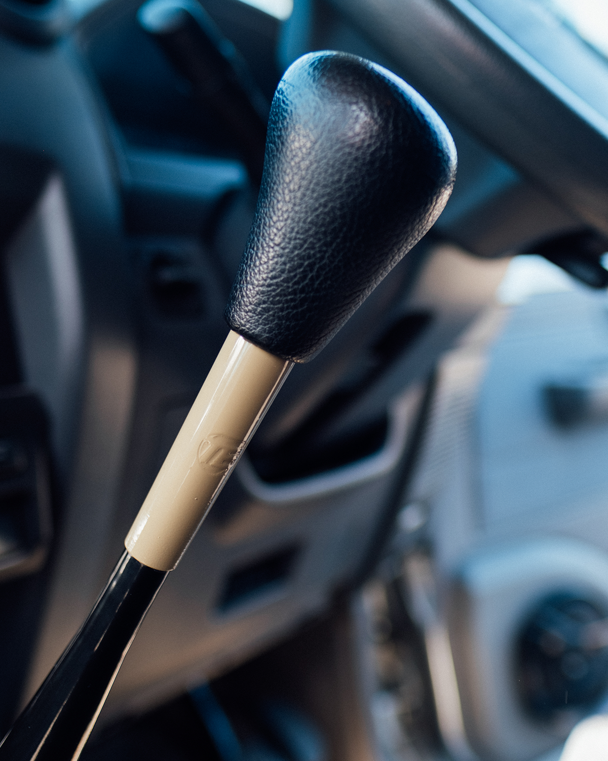 Gearstick Extension for the 70 series landcruiser in Sandy Taupe